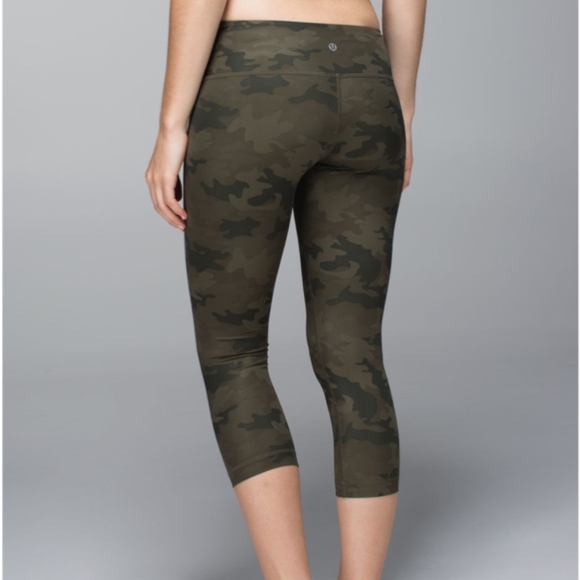 Lululemon Wunder Under Crop Savasana Camo - Picture 2 of 7
